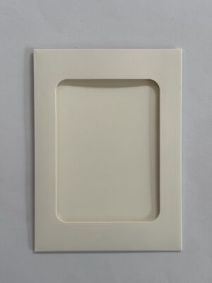 15.5cm x 11.5cm Paper - White Window Faced Pocket