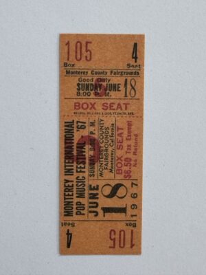 8cm x 3cm - Ticket 105