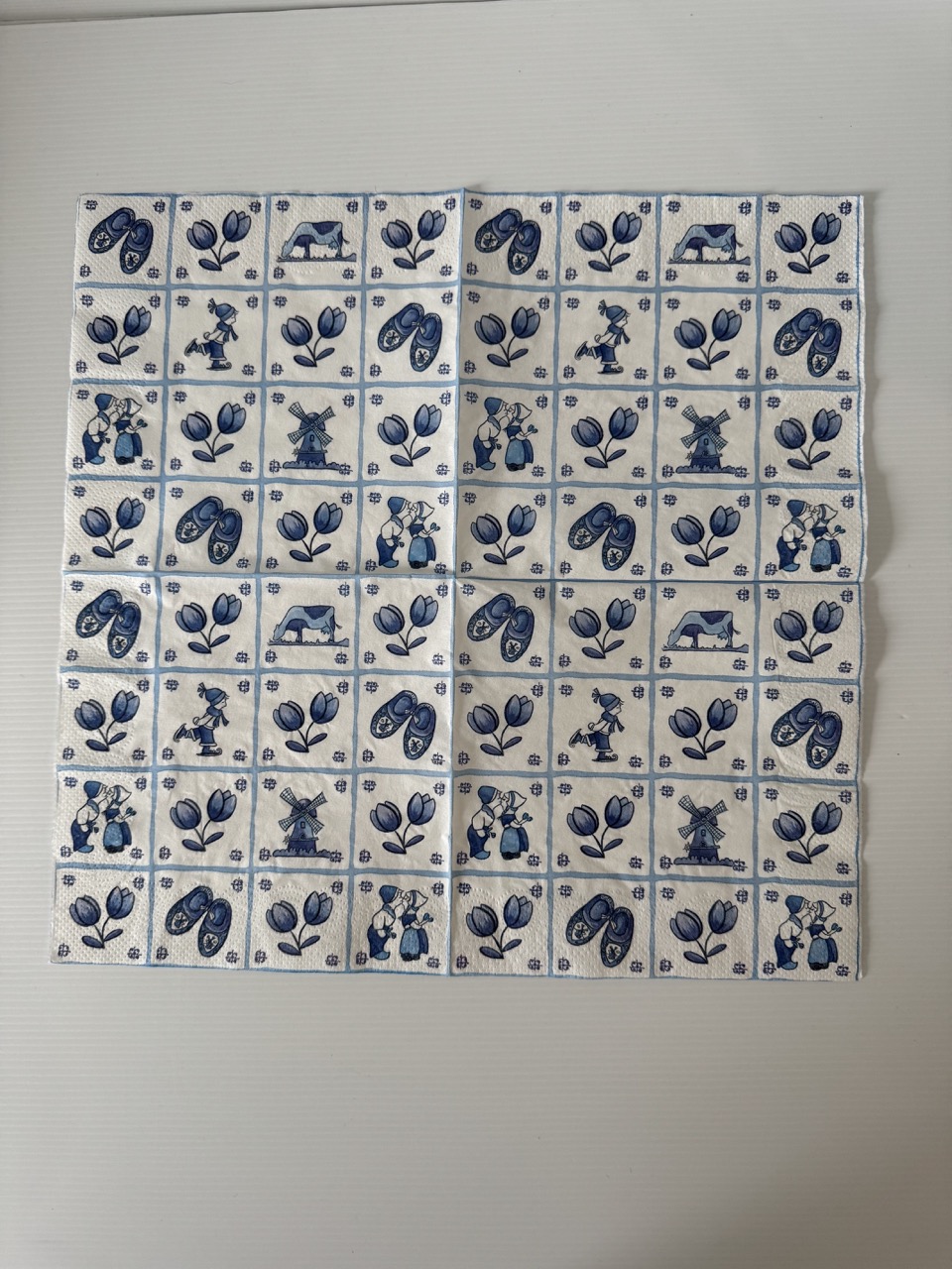 16.5cm x 16.5cm - Holland 4 x 4 Grid Paper Napkin/Serviette - Image 3