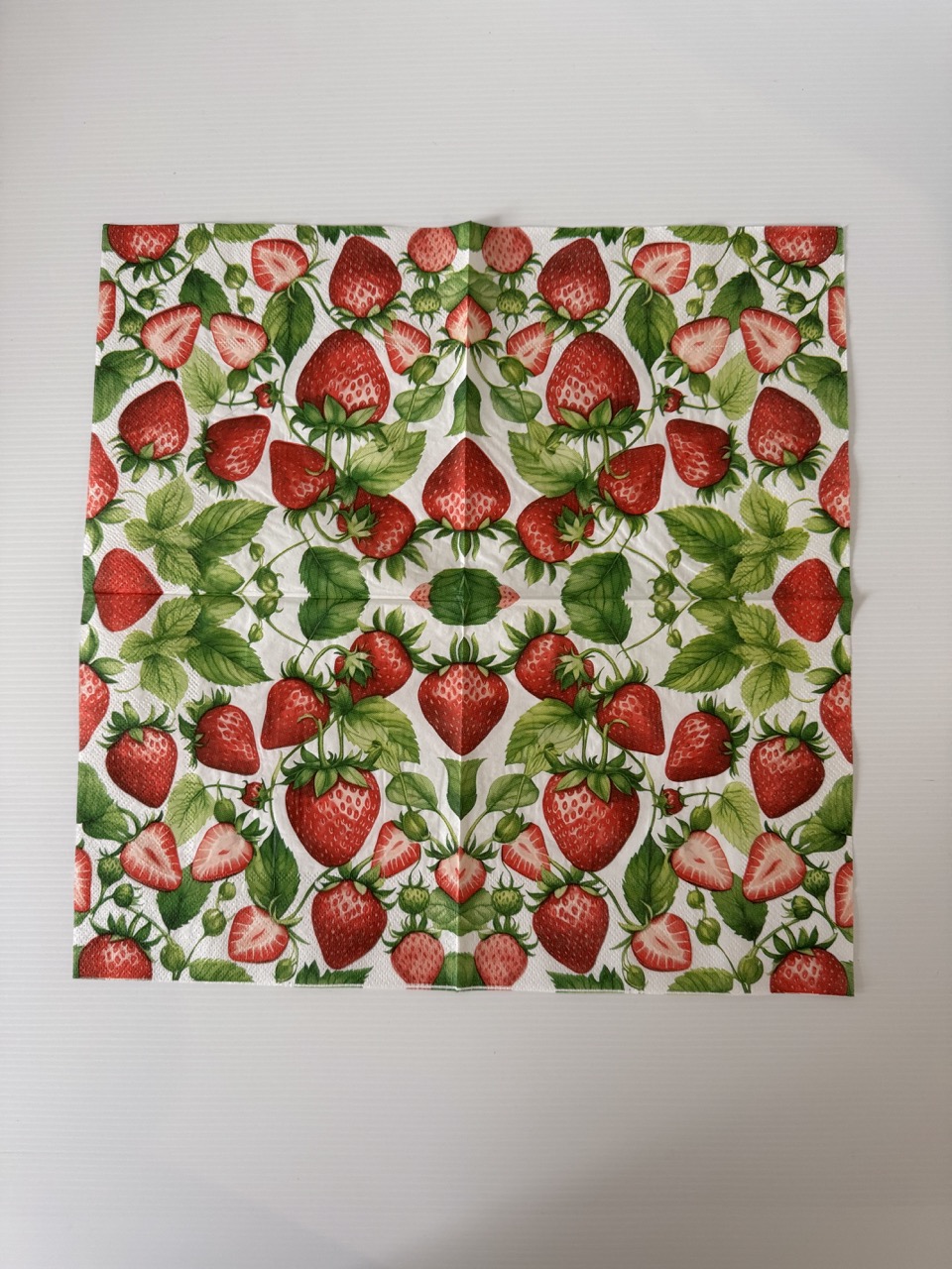 16.5cm x 16.5cm - Strawberries Paper Napkin/Serviette - Image 3