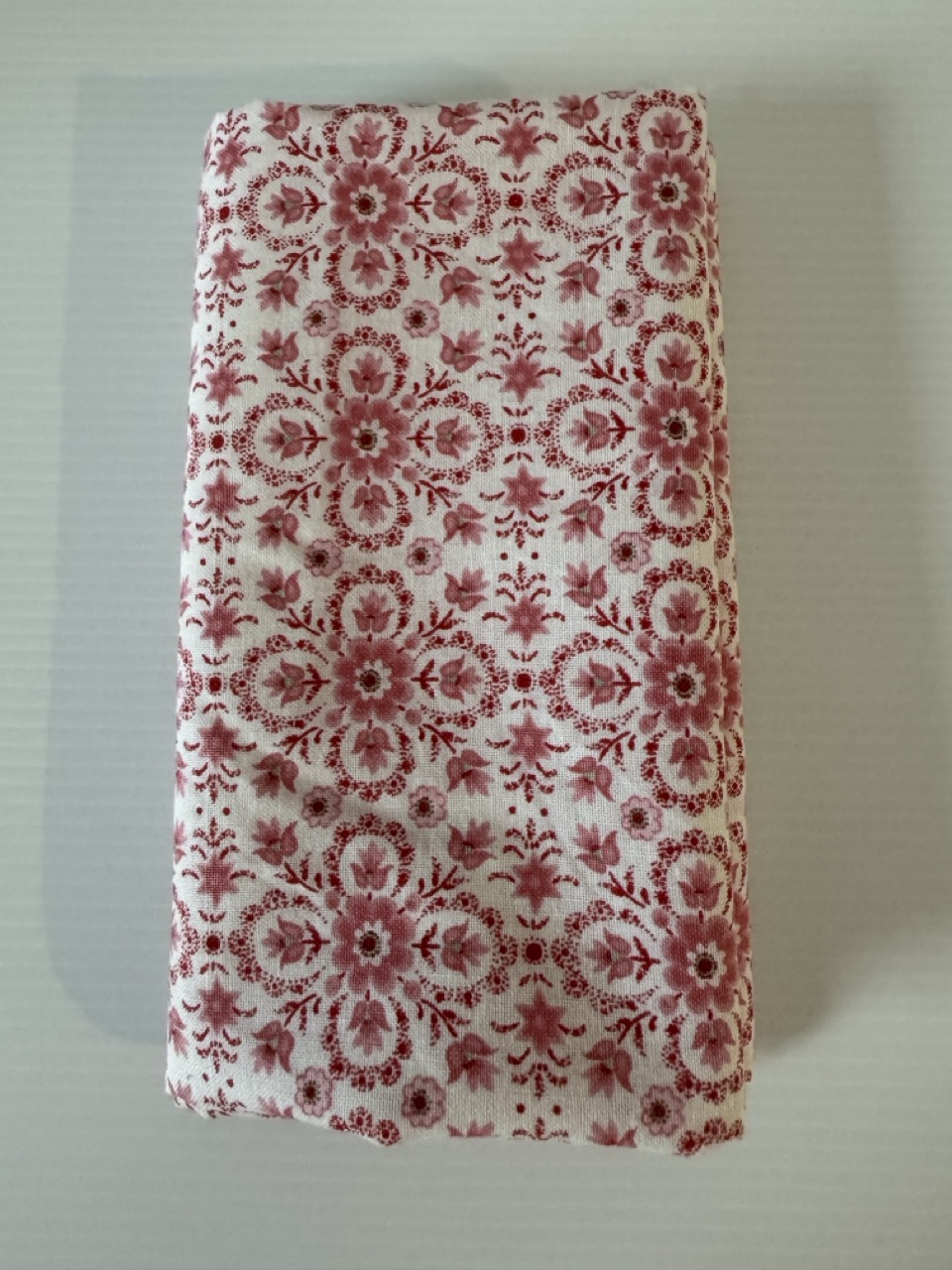 Pink Floral Medallion Print - Fat Quarter