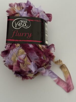 50grams - Moda Vera Flurry Novelty Eyelash Fringe Yarn – Victorian Rose