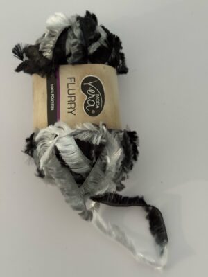 50grams - Moda Vera Flurry Novelty Eyelash Fringe Yarn – Magpie