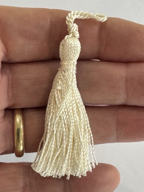 Cream Thread Tassel – 6cm - Image 3